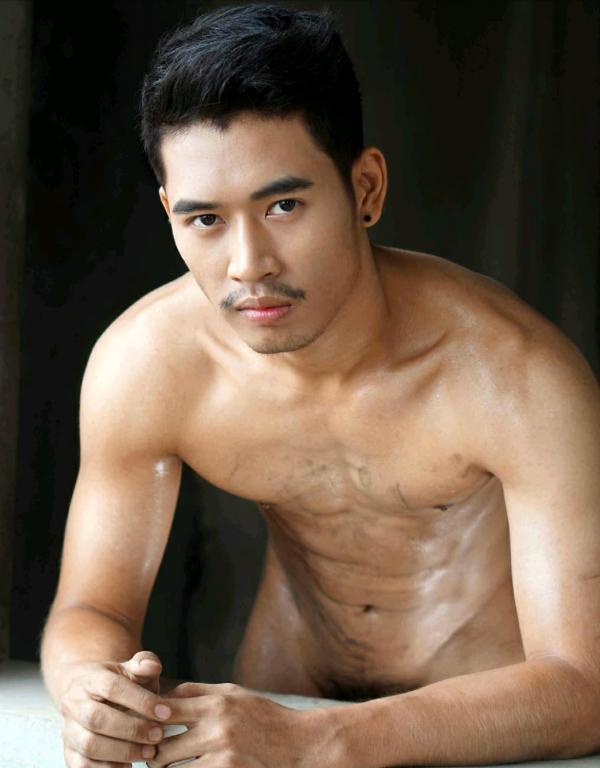 MAN-OMG-2-–-Ron-Apichat