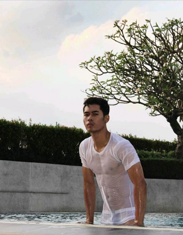 MAN-OMG-2-–-Ron-Apichat