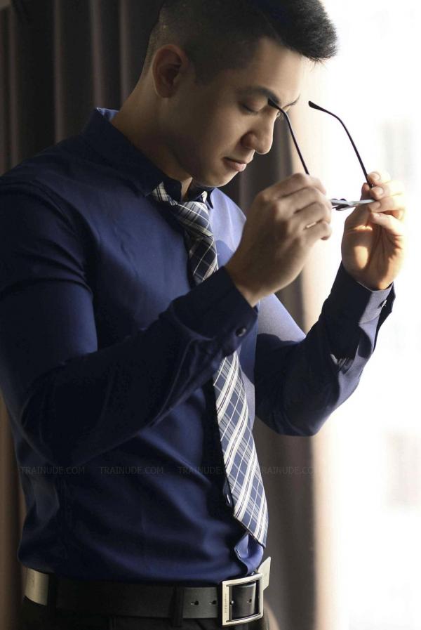 MANRA-01--Đặng-Quốc-Đạt-bị-chuốc-thuốc-mê-EBOOKVIDEO