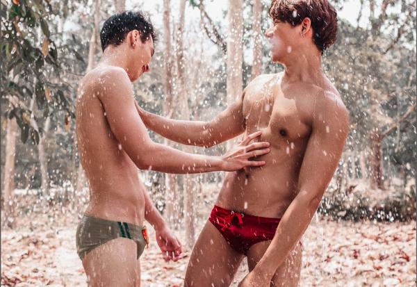 MYTH-Issue-05--Smokin-Hot-Summer--142-Pics--BtS-