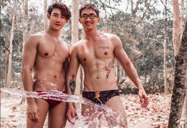 MYTH-Issue-05--Smokin-Hot-Summer--142-Pics--BtS-