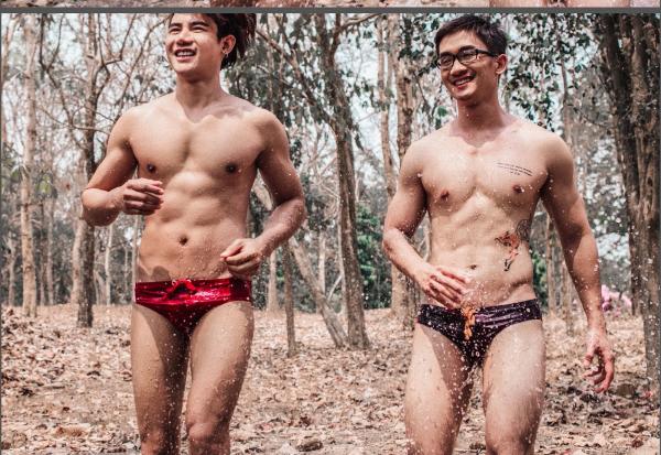 MYTH-Issue-05--Smokin-Hot-Summer--142-Pics--BtS-