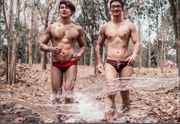 MYTH-Issue-05--Smokin-Hot-Summer--142-Pics--BtS-