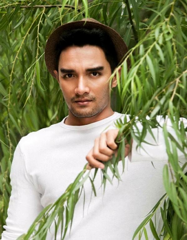 ManOMG-9--Mek-Ekapol