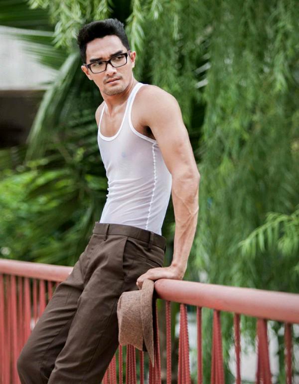 ManOMG-9--Mek-Ekapol