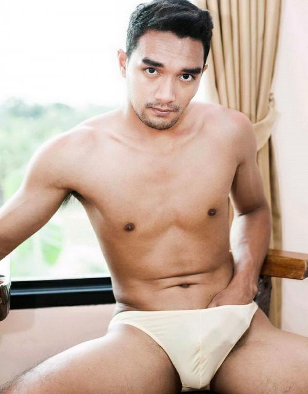 ManOMG-9--Mek-Ekapol