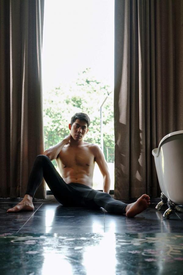 Menluscious--Issue-02---Fame-Krittapat