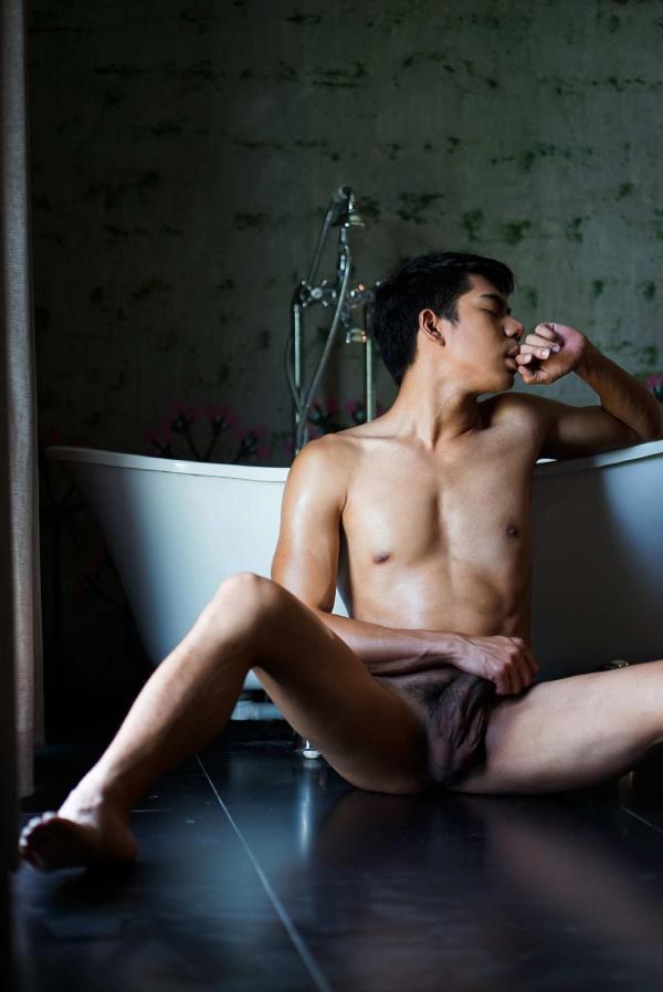 Menluscious--Issue-02---Fame-Krittapat