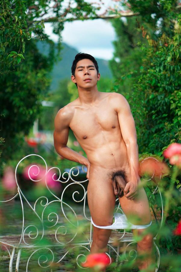 Menluscious--Issue-02---Fame-Krittapat