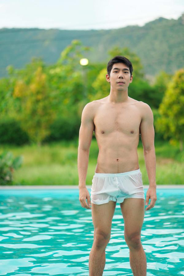 Menluscious-Issue-02---Fame-Krittapat