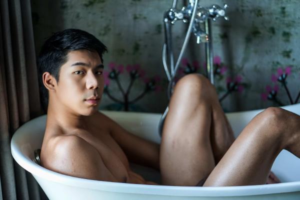 Menluscious-Issue-02---Fame-Krittapat