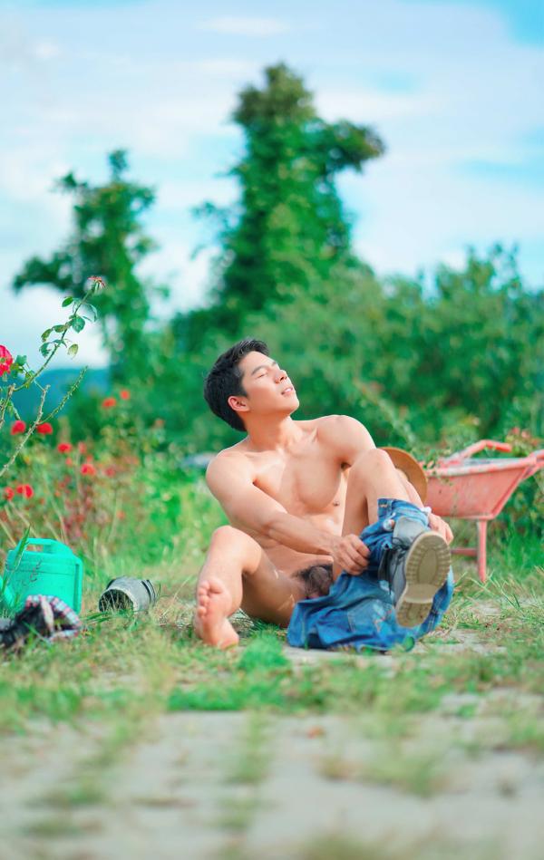 Menluscious-Issue-02---Fame-Krittapat