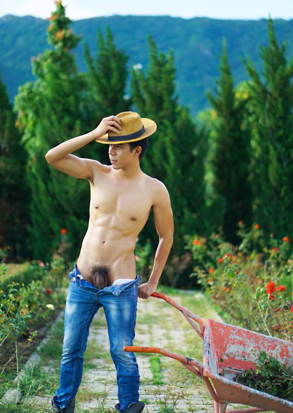 Menluscious-Issue-02---Fame-Krittapat