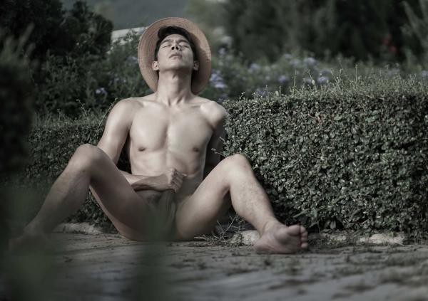 Menluscious-Issue-02---Fame-Krittapat