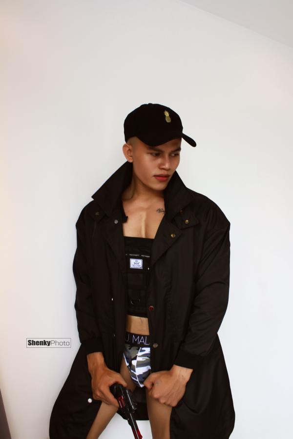 Men’s-Room-15--Lý-Hồng--Pics--Video-