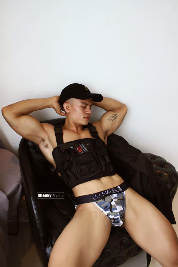 Men’s-Room-15--Lý-Hồng--Pics--Video-