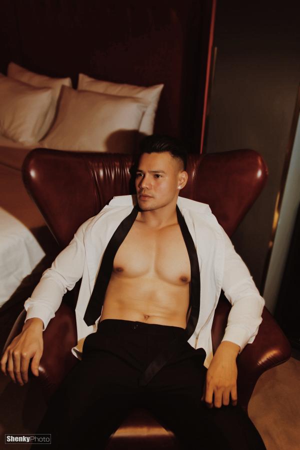 Men’s-Room-16--Mai-Quốc-Doanh-Ebook--Video