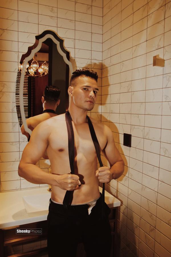 Men’s-Room-16--Mai-Quốc-Doanh-Ebook--Video