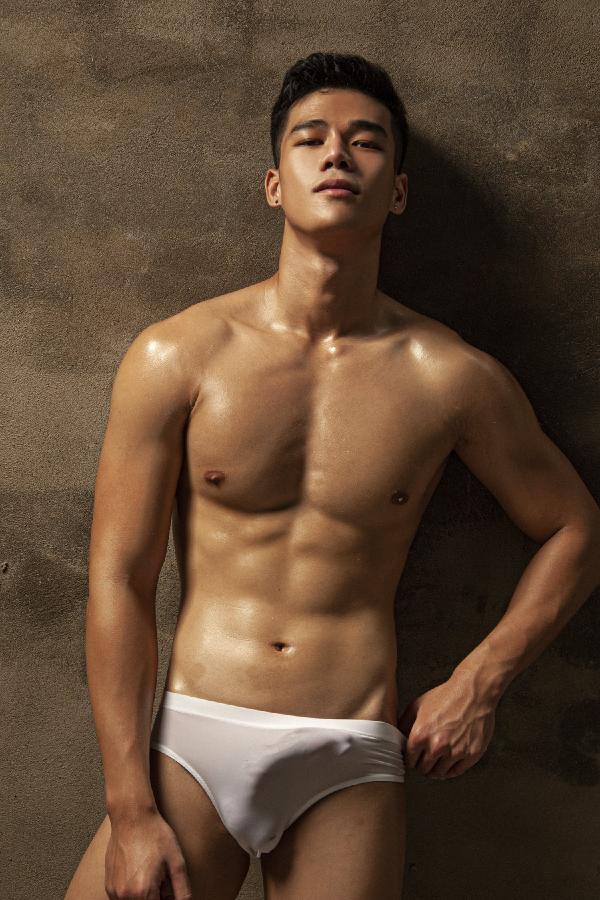 Milk-Man-01--Huy-Kai