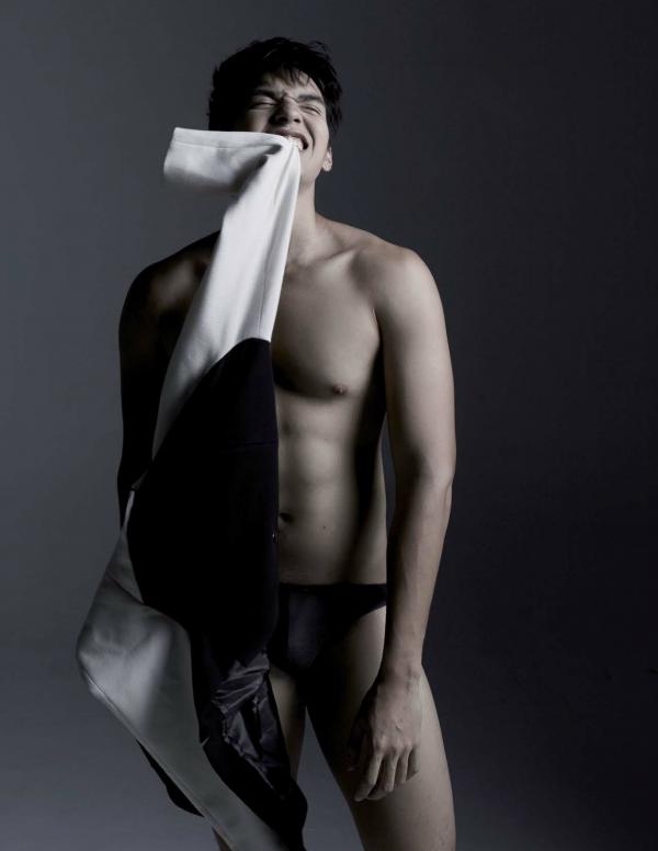 Nogrid-Men-Issue-01---Arm