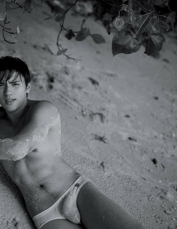 Nogrid-Men-Issue-01---Arm