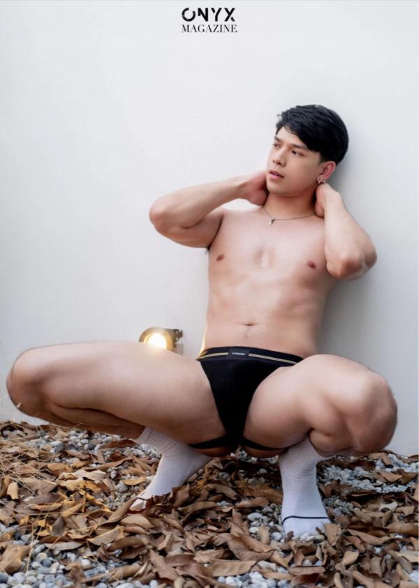 ONYX-11--Nicky-Bunyarit--EbookVideo-