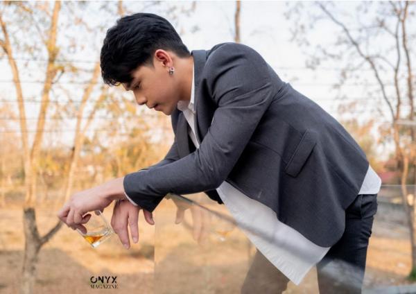 ONYX-11--Nicky-Bunyarit--EbookVideo-