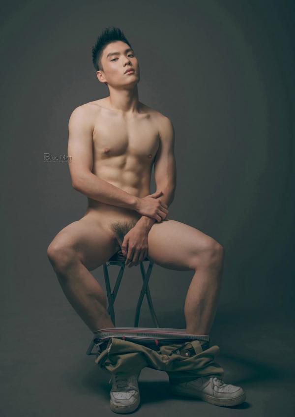 PHOTO-SET-BLUE-MAN-63-–-A-ZHEN