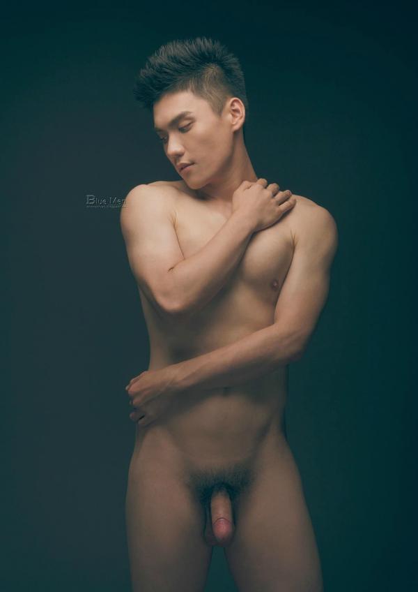 PHOTO-SET-BLUE-MAN-63-–-A-ZHEN