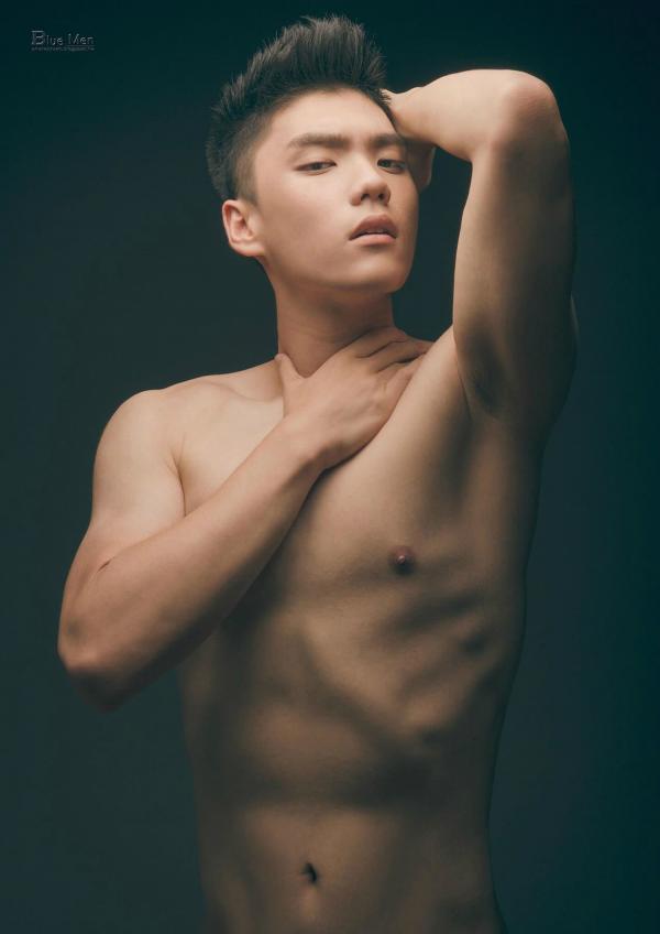 PHOTO-SET-BLUE-MAN-63-–-A-ZHEN