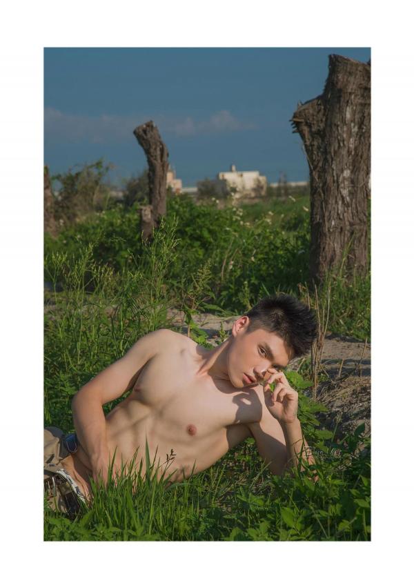 PHOTO-SET-BLUE-MAN-63-–-A-ZHEN