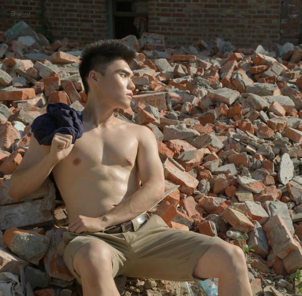 PHOTO-SET-BLUE-MAN-63-–-A-ZHEN