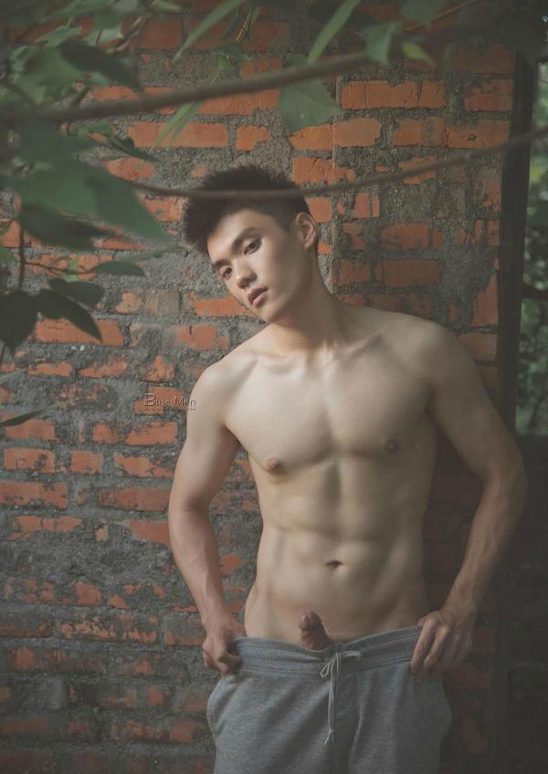 PHOTO-SET-BLUE-MAN-63-–-A-ZHEN