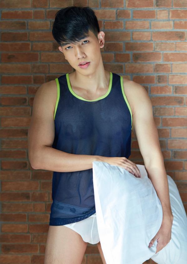 PHOTO-SET-BROTHERS-VOL.3---JAMES