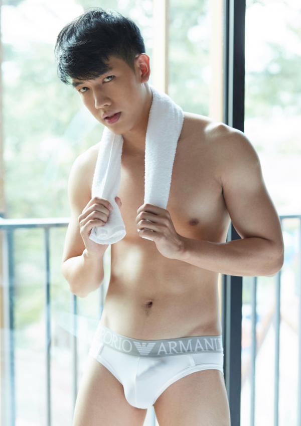 PHOTO-SET-BROTHERS-VOL.3---JAMES