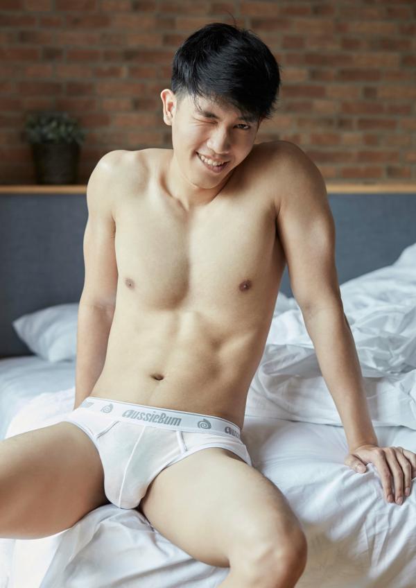 PHOTO-SET-BROTHERS-VOL.3---JAMES