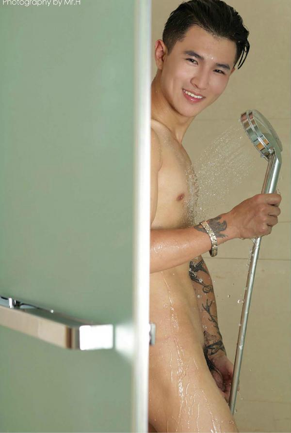 PHOTO-SET-HIGH-52-VERSION-1---YANG-LI-MING