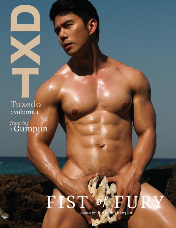 PHOTO-SETS-–-MOMENT-EXTRA-AND-TUXEDO