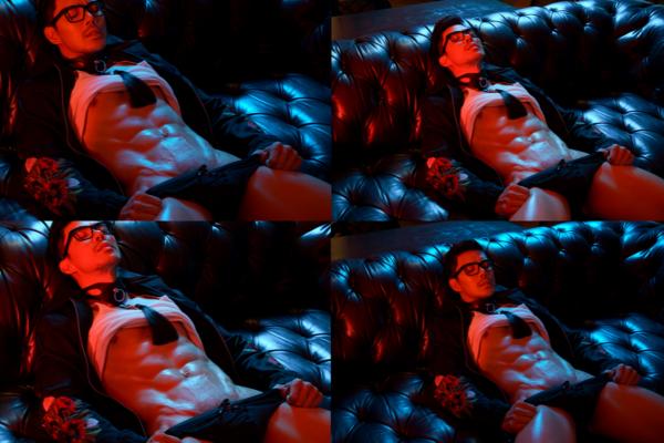 PHOTO-SETS-–-MOMENT-EXTRA-AND-TUXEDO