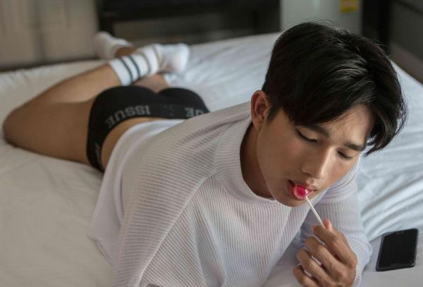 REPICK--01---Earth-Woraphong