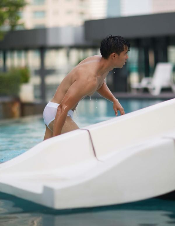 RareRoot--Issue-02---Pee