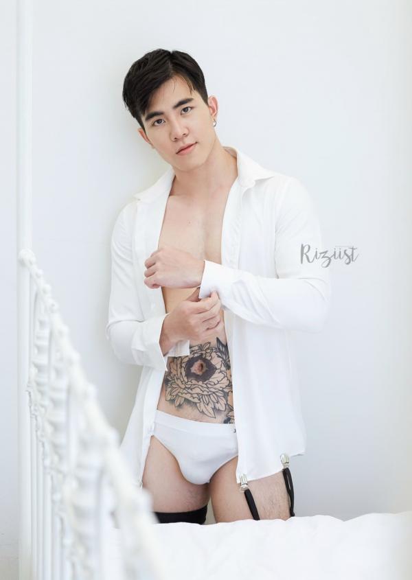 RiZiist-MaGazine-09--KnoW