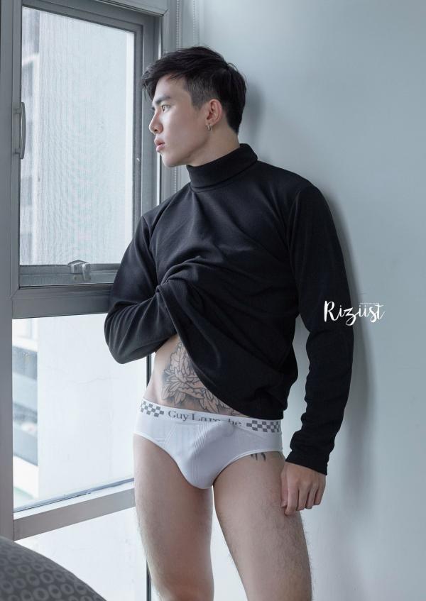 RiZiist-MaGazine-09--KnoW