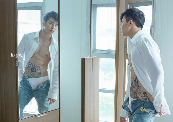 RiZiist-MaGazine-09--KnoW