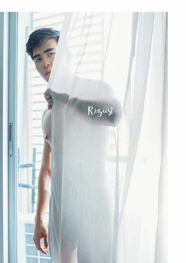 RiZiist-MaGazine-09--KnoW