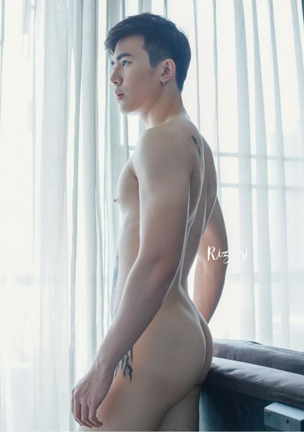 RiZiist-MaGazine-09--KnoW