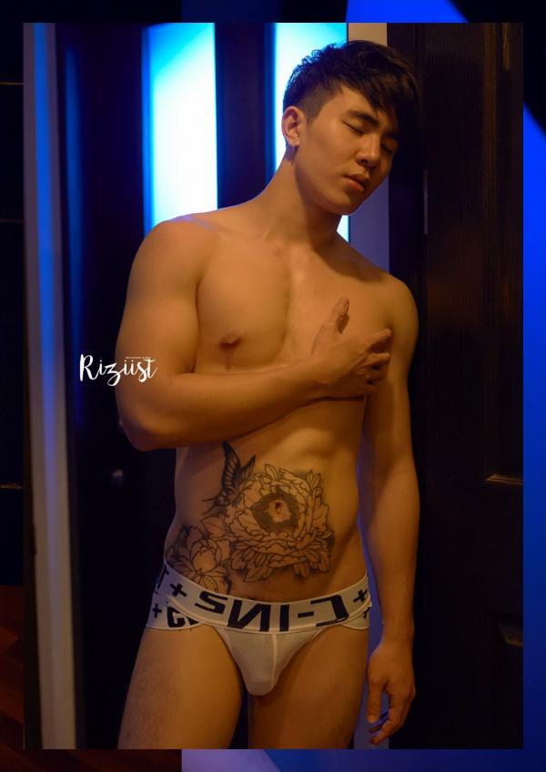 RiZiist-MaGazine-09--KnoW