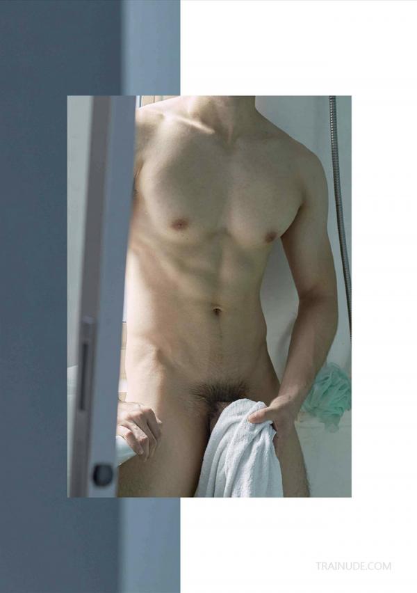 Riziist-Magazine-06--Bat