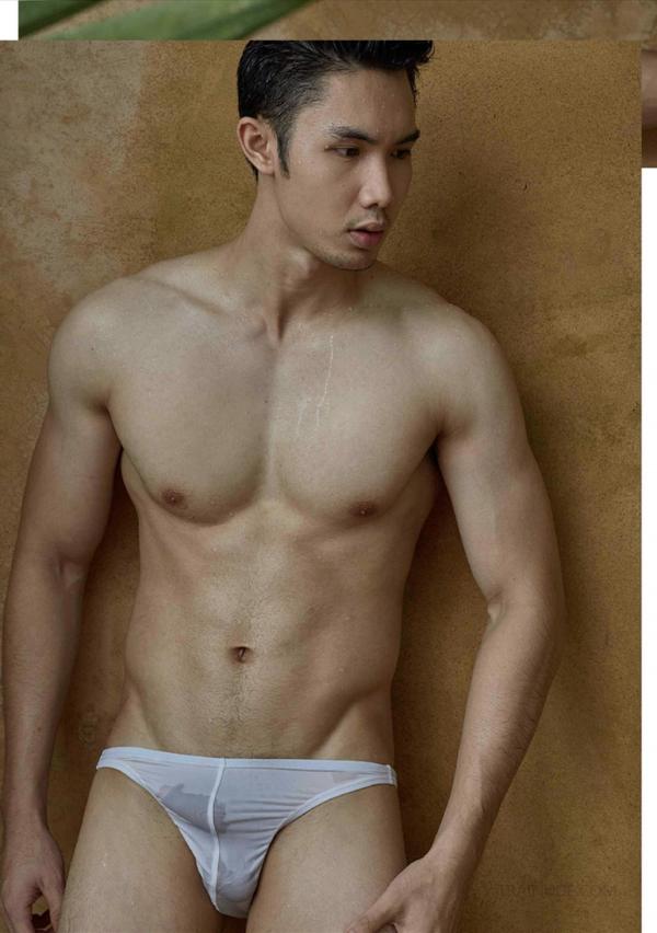 Riziist-Magazine-06--Bat