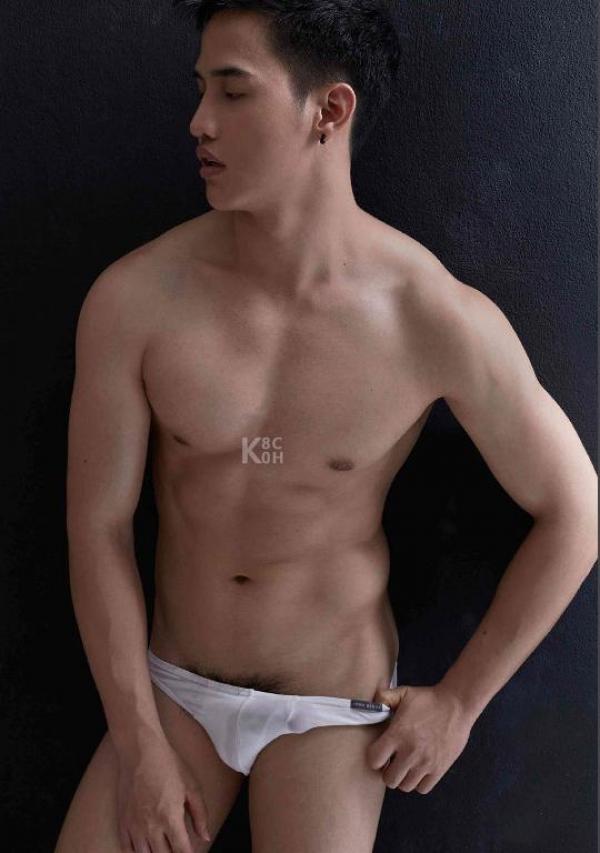 Riziist-Magazine-Issue-03-–-PALM-amp-TOR